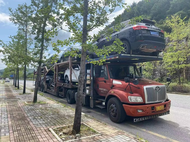 从湘潭到库尔勒汽车托运有直达专线吗？需要多少钱？